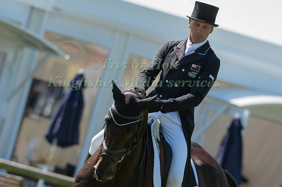 Andrew Nicholson (NZL) riding Mhs King Joules