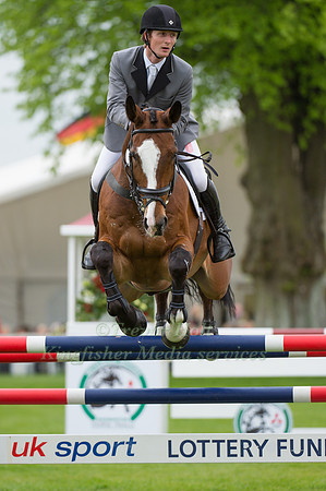 Paul Sims (GBR) riding Glengarnock