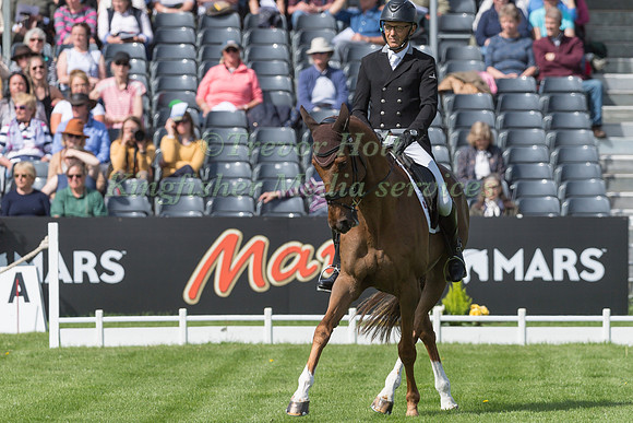 Bill Levett (AUS) and Lassban Diamond Lift