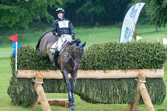 CAROLINE  POWELL (NZL) AND ON THE BRASH TAKING PART IN THE CROSS COUNTRY PHASE OF THE  CCI THREE STAR COMPETITION AT THE 2017 EQUI-TREK BRAMHAM INTERNATIONAL HORSE TRIALS