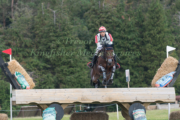 TOSHIYUKI TANAKA AND SWIPER JRA