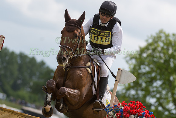 BILL  LEVETT (AUS) RIDING LASSBAN DIAMOND LIFT COMPETING IN THE CROSS COUNTRY PHASE OF THE ADVANCED  INTERMEDIATE  CLASS AT THE  2017 ROCKINGHAM CASTLE INTERNATIONAL HORSE TRIAL.