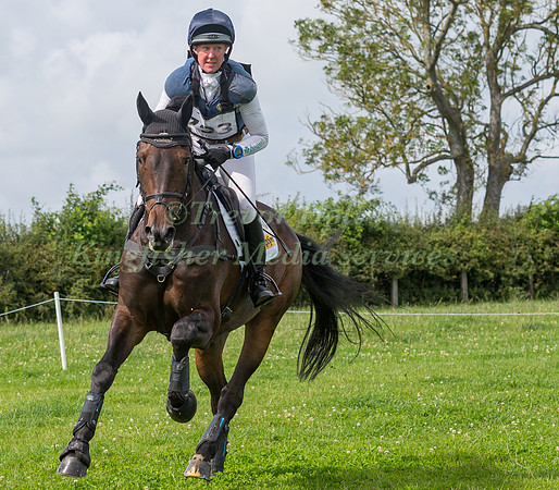 NICOLA WILSON RIDING  JL DUBLIN