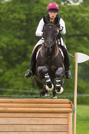 Jean Smith (GBR) riding Ebony Rose II
