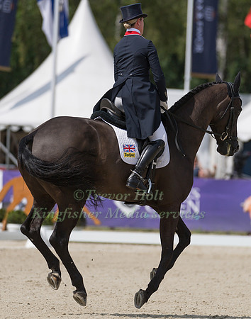 NICOLA WILSON (GBR) AND BULANA