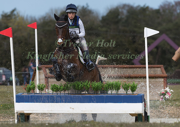 KIRSTY CHABERT RIDING CLASSIC VI