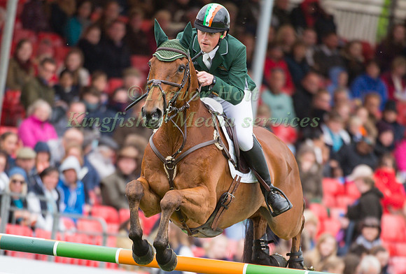 Sam Watson (IRL) riding Horseware Bushman