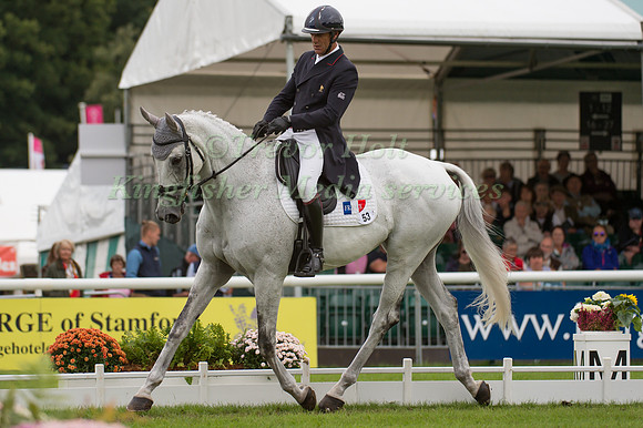 CEDRIC  LYARD (FRA) RIDING CADEAU DU ROI