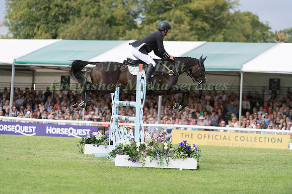 Tom Crisp (GBR) and Liberty and Glory