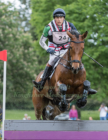 RICHARD CONEY (GBR) AND MERMUS R DIAMONDS