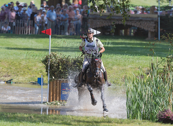 Giovanni Ugolotti (ITA) and Note Worthy