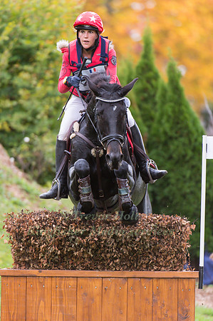 Alicia Ennesser of France riding  Uyassa Champeix