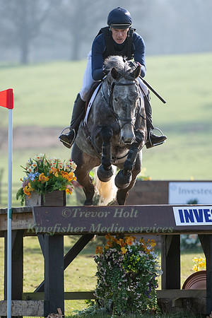 DOUGLAS EDWARD RIDING OXMOUNTAIN CRUZ