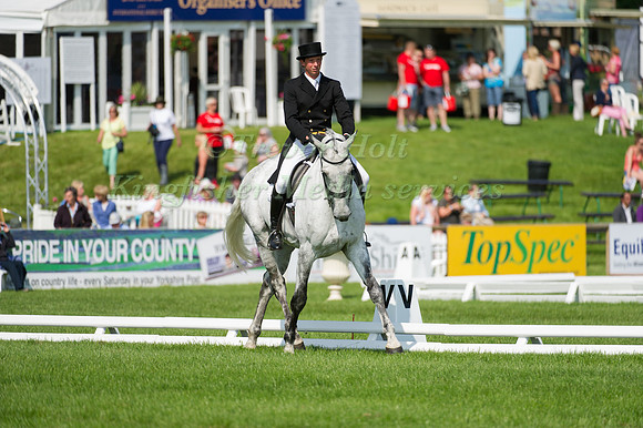 Richard Jones and Cavalier Ford