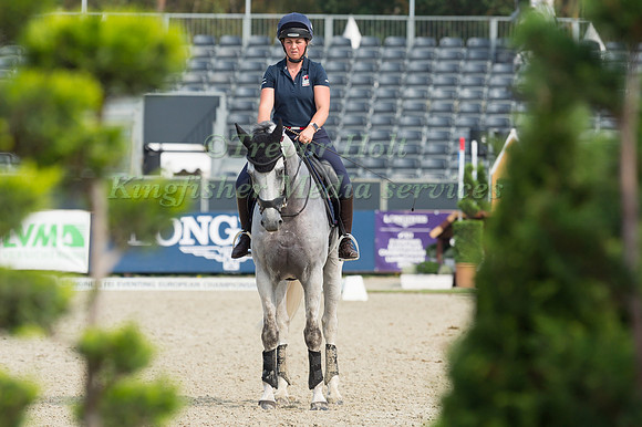 Kitty King (GBR) and Vendredi Biats