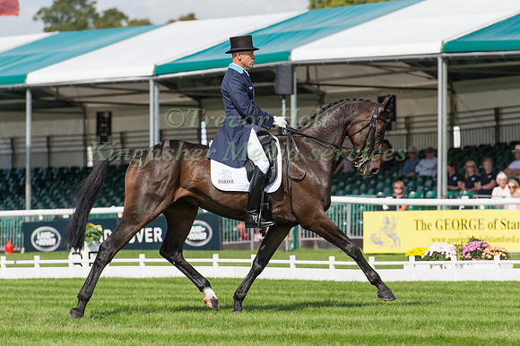 ANDREW  HOY (AUS) RIDING RUTHERGLEN