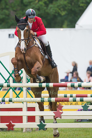 Alberto  Giugni (ITA) riding Mollington II