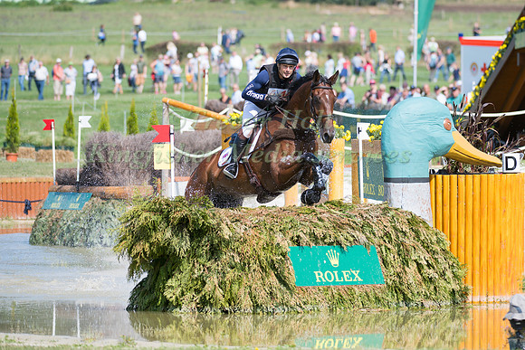 ALEXANDER BRAGG (GBR) AND ZAGREB
