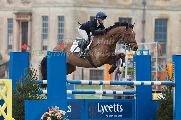 ROSALIND CANTER (GBR) RIDING  NO EXCUSE