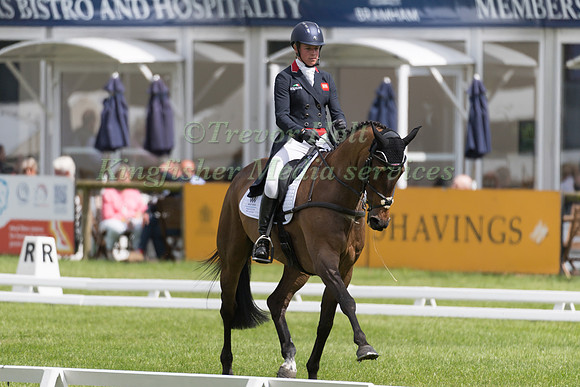 IZZY TAYLOR (GBR) AND SPRINGPOWER