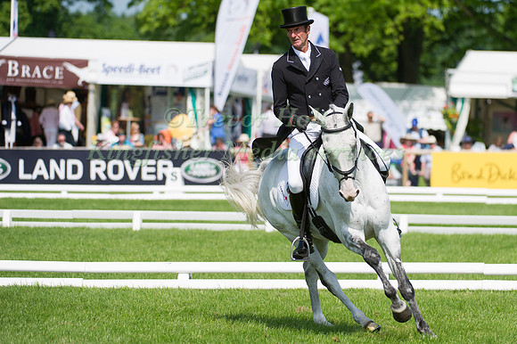 Mark Todd and NZB Regent Lad