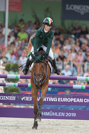 Sarah Ennis (IRL) and Horseware Woodcourt Garrison