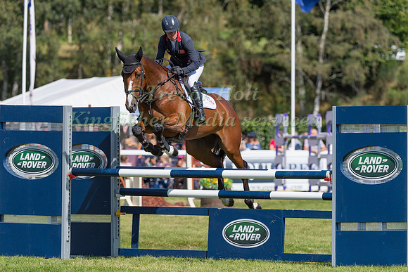 IZZY TAYLOR  AND JAEGER MASTER