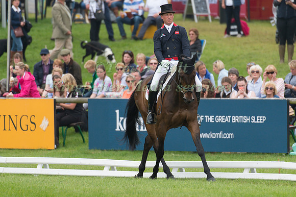 Oliver Townend (GBR) riding Note Worthy