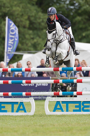 GEMMA TATTERSALL (GBR) AND QUICKLOOK V TAKING PART IN THE SHOWJUMPING PHASE OF THE CCI THREE STAR COMPETITION AT THE 2017 EQUI-TREK BRAMHAM INTERNATIONAL HORSE TRIALS