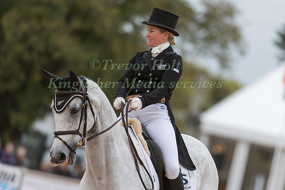 Jonelle Price of New Zealand riding Faerie Dianimo