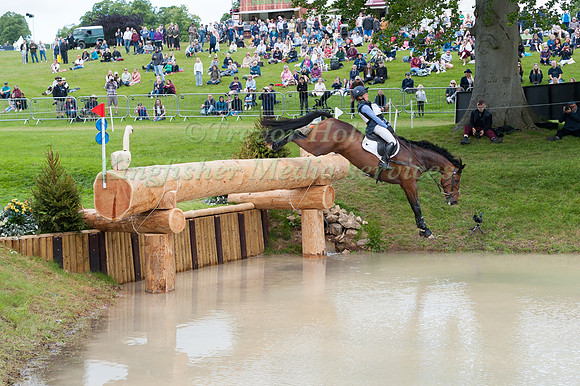 ROSALIND CANTER AND REHY ROYAL DIAMOND