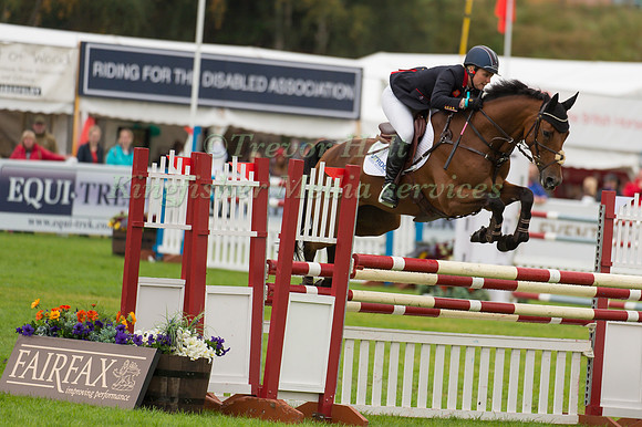 GEMMA TATTE(RSA)LL (GBR) RIDING SANTIAGO BAY