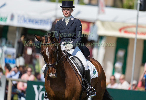 Carrie Byrom (GBR) riding Detective
