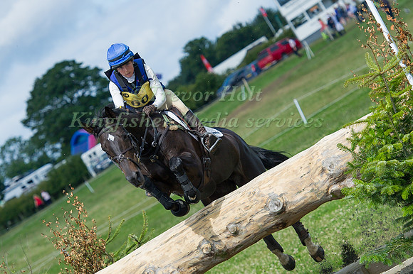 Kirsty Johnston (GBR) riding Wttl Opposition Sky Law