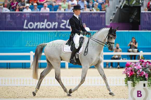 Virginie Caulier and Nepal Du Sudre
