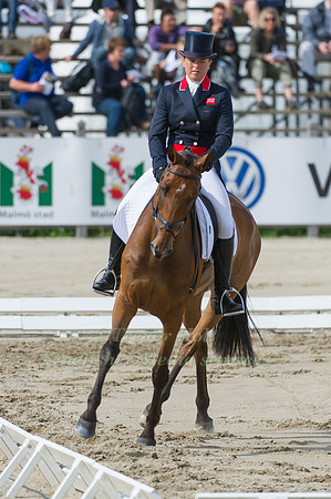 Pippa Funnelll and Mirage D'Elle