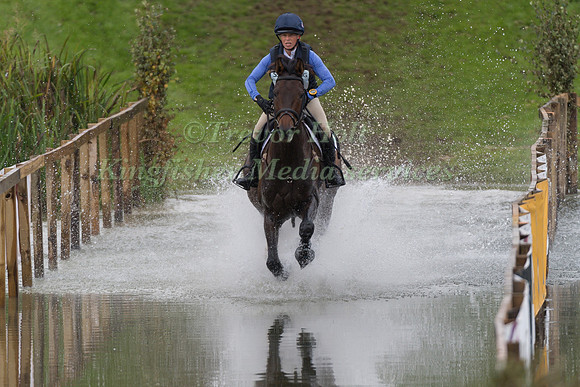 ROSALIND CANTER (GBR) RIDING LAS VEGAS 200