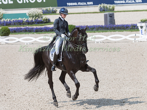 Charlotte Fry (GBR) and Glamourdale