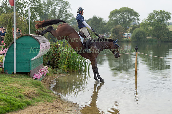 ANDREW MCCONNON AND WAKITA 54 (USA)
