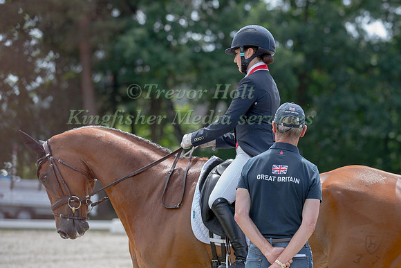 LAURA COLLETT (GBR) AND MR. BASS