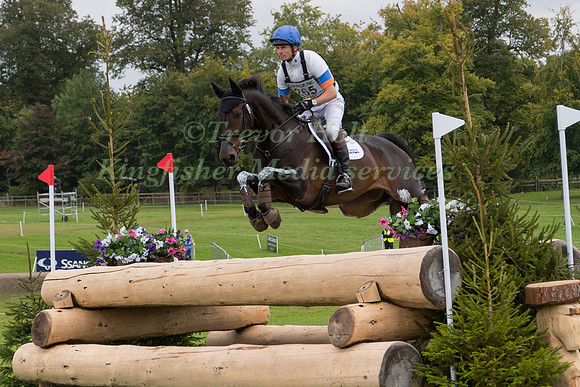 FRANCIS WHITTINGTON (GBR) RIDING NIMROD II