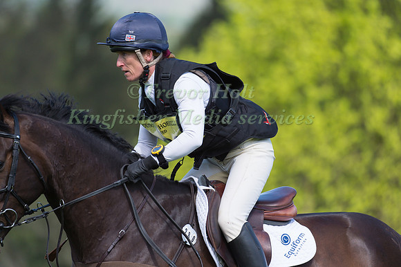 Daisy Berkeley (GBR) riding Ballinteskin Cooper S