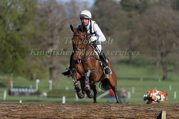 HAYDEN HANKEY  RIDING  HEADS UP
