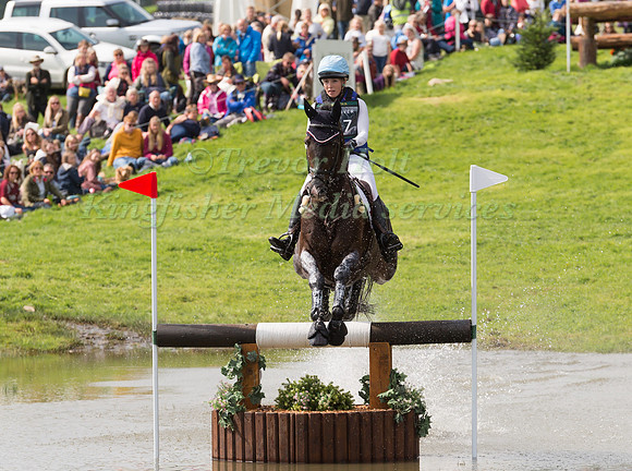 ROSA ONSLOW (GBR) AND DIAMOND SUNDANCE