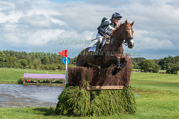 BUBBY UPTON RIDING  MAGIC ROUNDABOUT IV