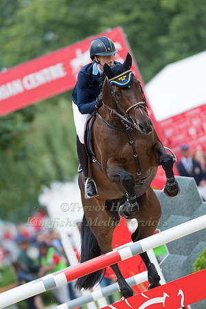 ANNA FRESKGÅRD (SWE) AND BOX QUTIE