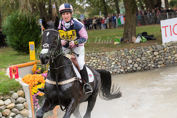 Nana DALTON  (GBR) AND ABSOLUT OPPOSITIONN