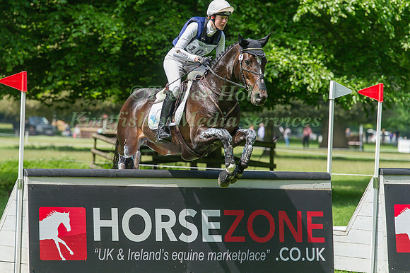 Willa  Newton (GBR) riding  Champions Dynamo
