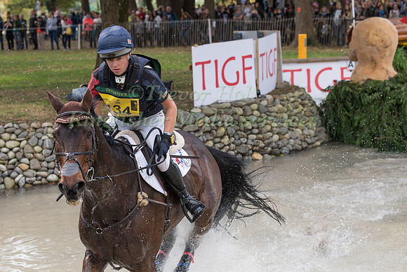 KATE HONEY  (GBR) AND FERNHILL NOW OR NEVER