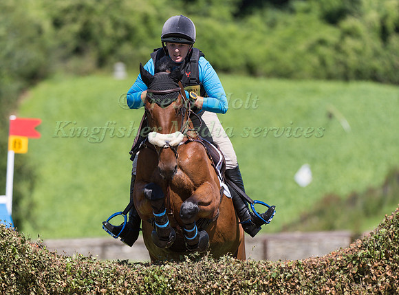 VIRGINIA WELLS (GBR) RIDING CASSINO REEB